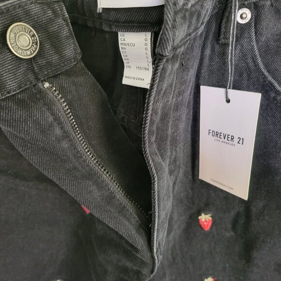 NEW with tags Forever 21 Black Denim Shorts with Strawberries - Picture 3 of 4